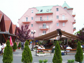 Гостиница Muskátli Apartmanház  Хевиз